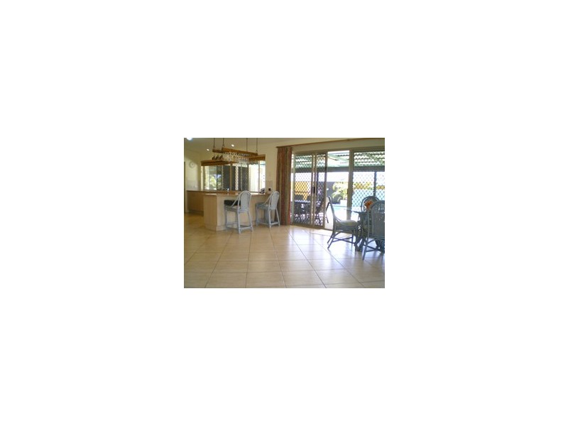 26 Hibertia Ave, Elanora QLD 4221