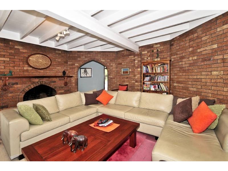 27 Marika Way, Currumbin Waters QLD 4223