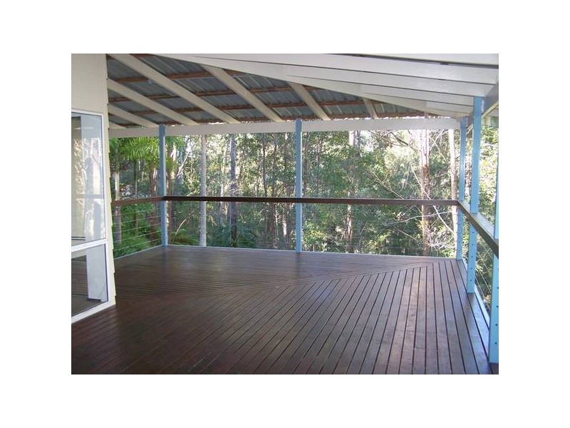 6 Dorset Place, Elanora QLD 4221