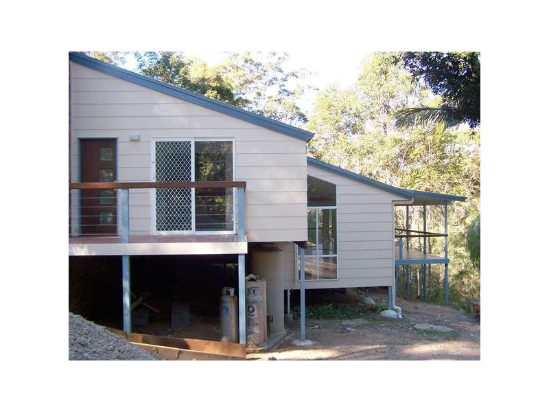 6 Dorset Place, Elanora QLD 4221