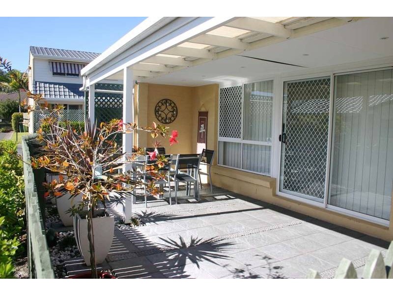 4/4 Itong Place, Currumbin Waters QLD 4223