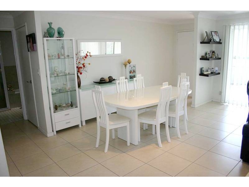 4/4 Itong Place, Currumbin Waters QLD 4223