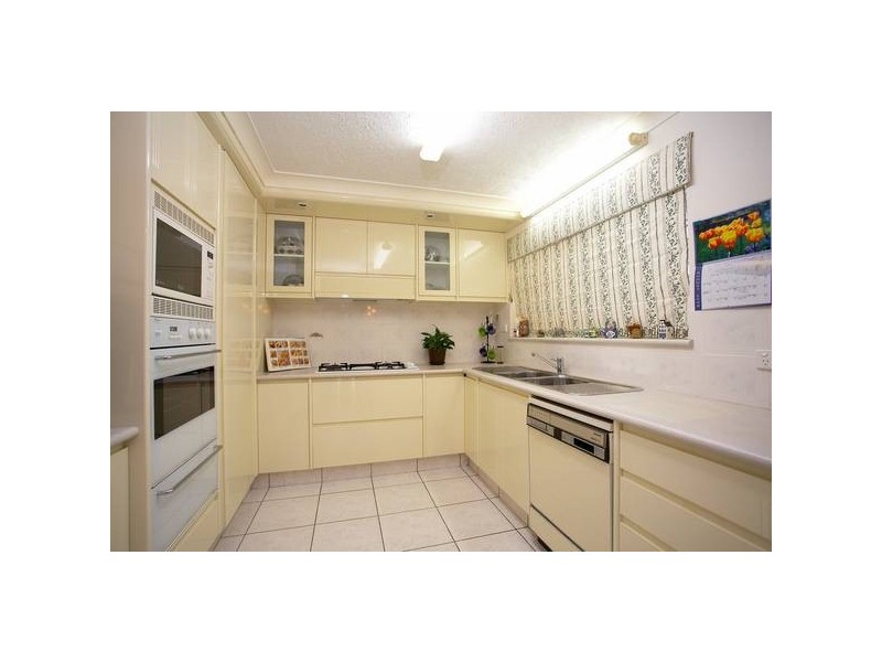 128 Tahiti Ave, Palm Beach QLD 4221