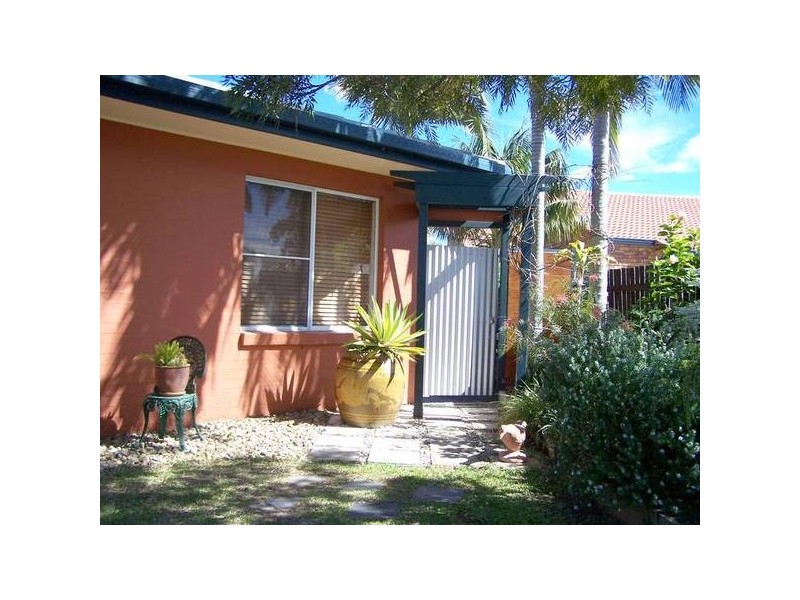 35 Chown Ave, Currumbin Waters QLD 4223