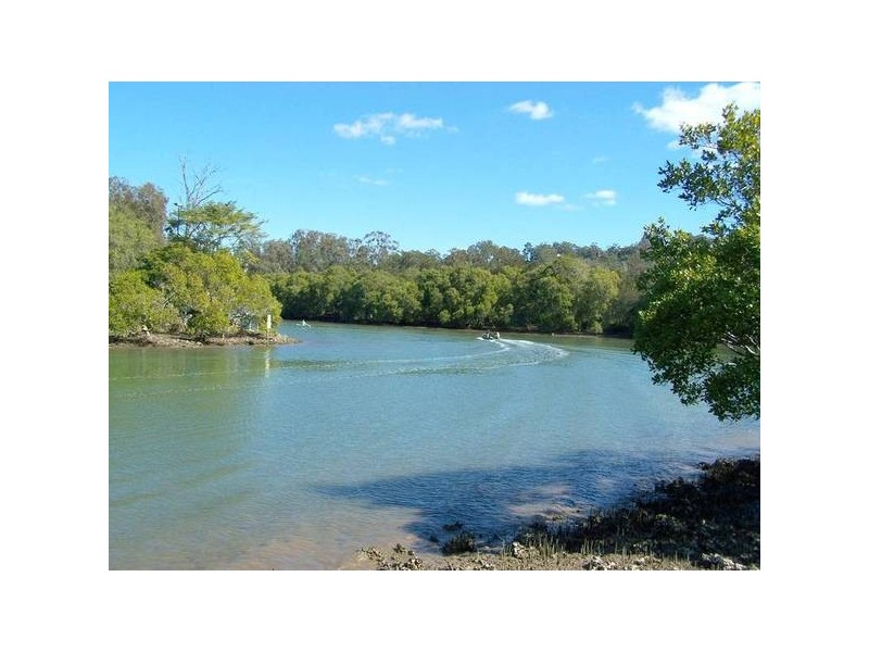 35 Chown Ave, Currumbin Waters QLD 4223