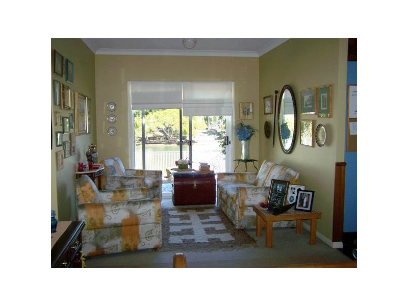 35 Chown Ave, Currumbin Waters QLD 4223