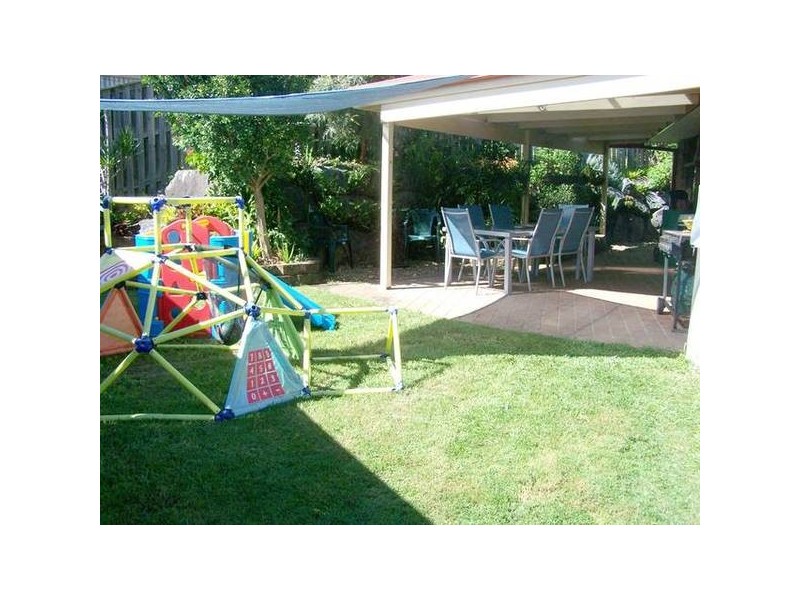 6 Kalmia Court, Elanora QLD 4221