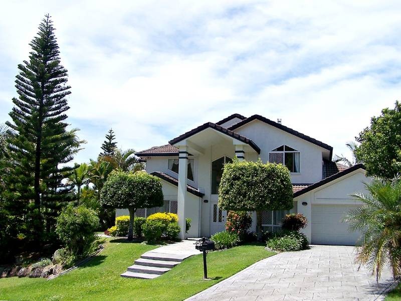 2 Jandakot Court, Elanora QLD 4221