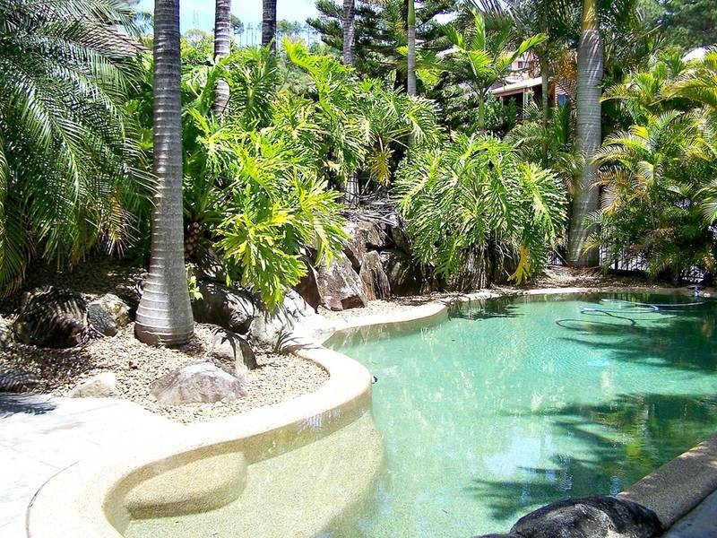 2 Jandakot Court, Elanora QLD 4221