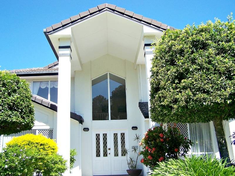 2 Jandakot Court, Elanora QLD 4221