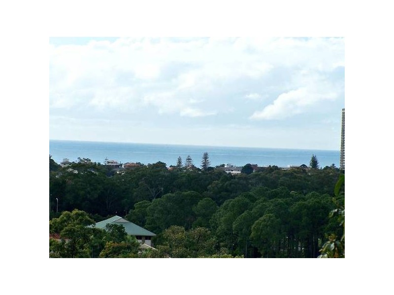 6 Bindoon Close, Elanora QLD 4221
