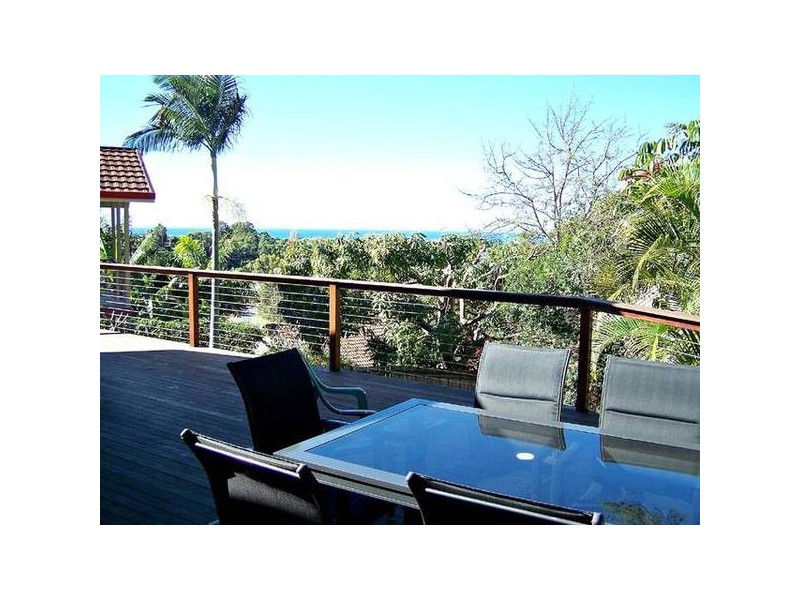 6 Bindoon Close, Elanora QLD 4221