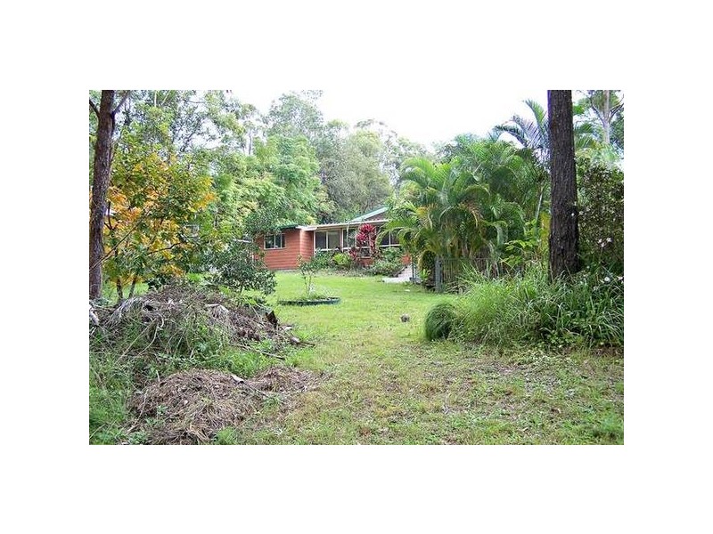 17 Cornwall Drive, Elanora QLD 4221