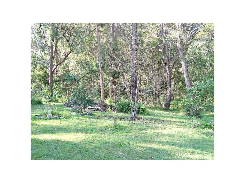 17 Cornwall Drive, Elanora QLD 4221
