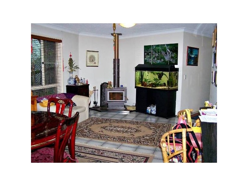 17 Cornwall Drive, Elanora QLD 4221