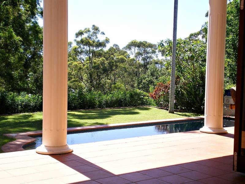 237 Simpsons Road, Elanora QLD 4221