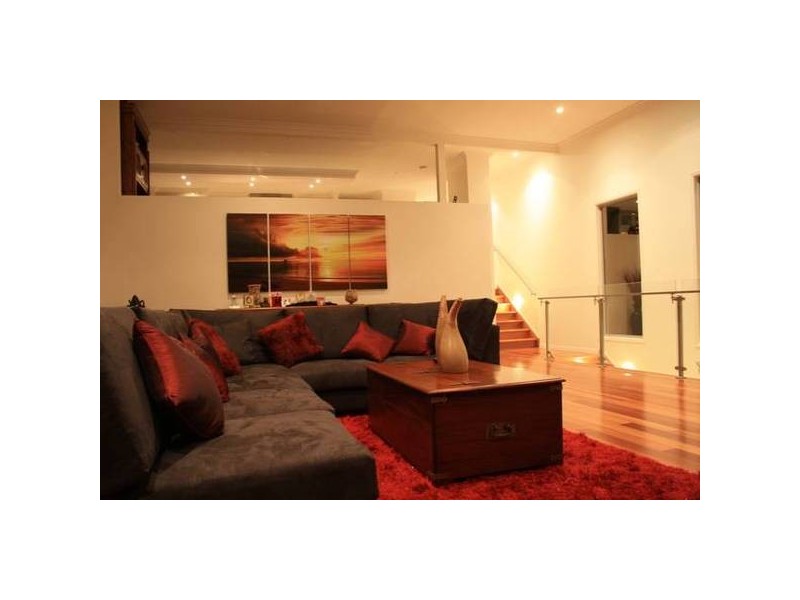 37 Sawtell Drive, Currumbin Waters QLD 4223