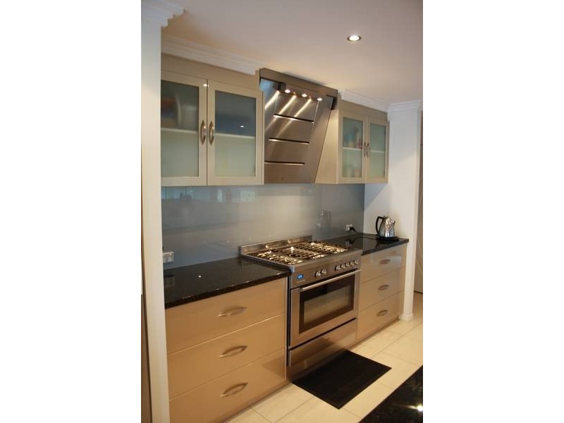 37 Sawtell Drive, Currumbin Waters QLD 4223