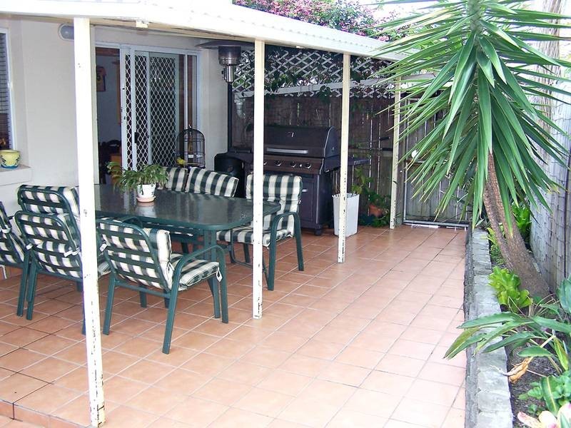 27/2 Coolgardie Street, Elanora QLD 4221