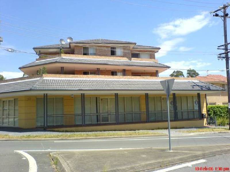 2/49 Maclaurin, East Hills NSW 2213