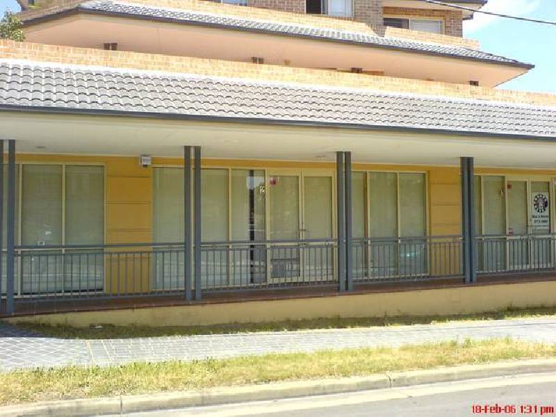 2/49 Maclaurin, East Hills NSW 2213