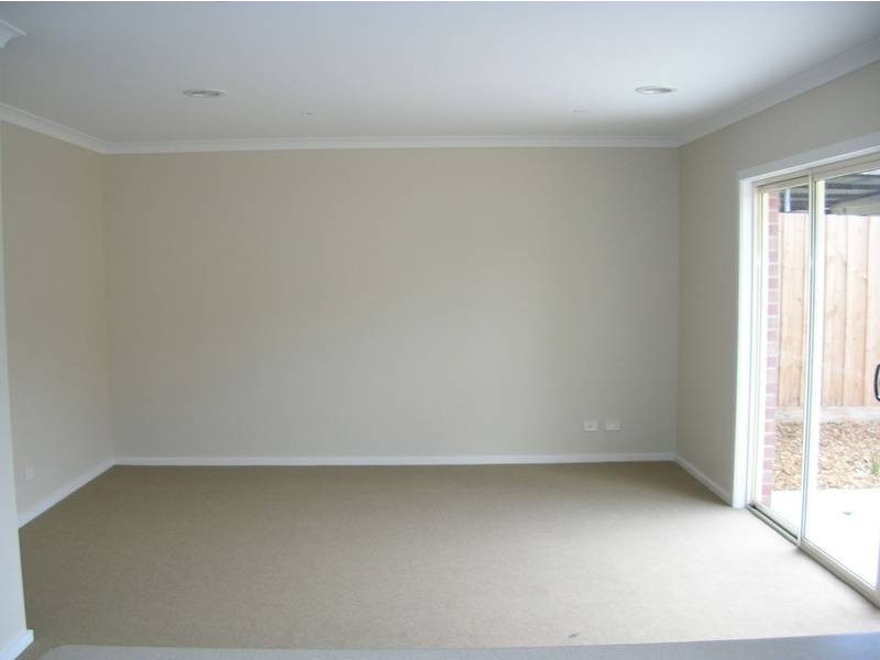 102 Beach Street, Frankston VIC 3199