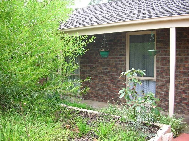 8 Kenmore Court, Frankston VIC 3199