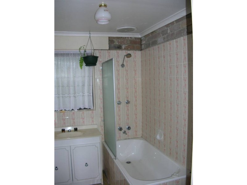 8 Kenmore Court, Frankston VIC 3199