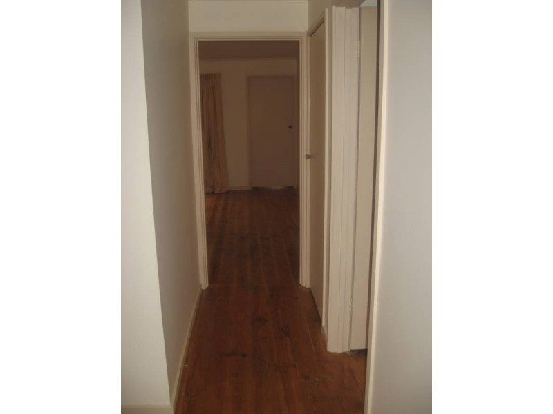 6 Finisterre Court, Frankston VIC 3199