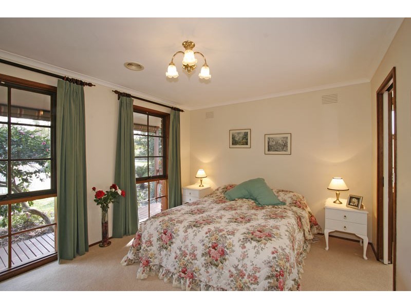 32 Raphael Crescent, Frankston VIC 3199