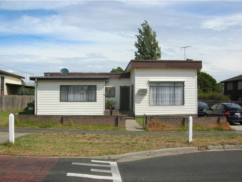 38 Fairway Street, Frankston VIC 3199