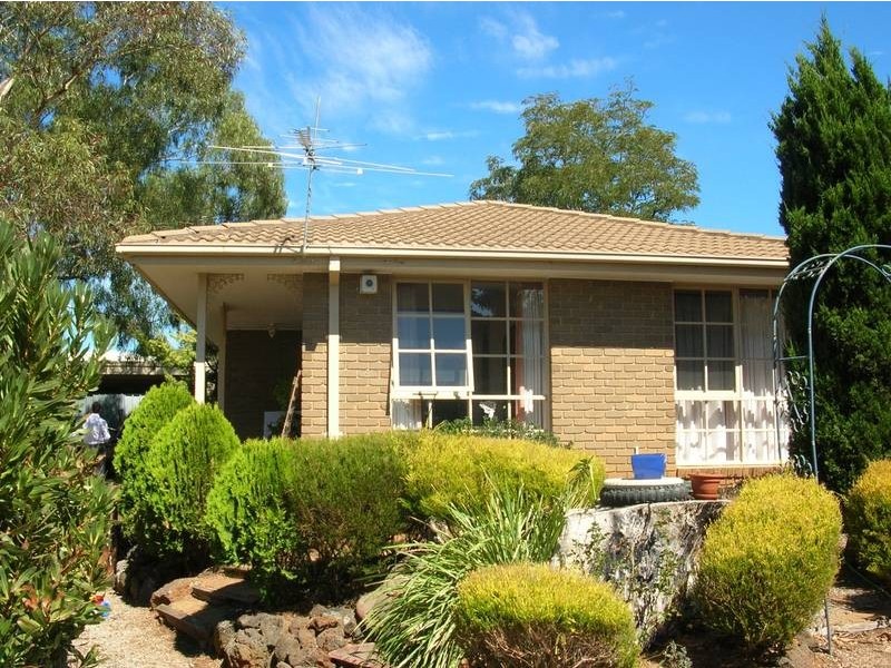 72 Warrawee Circuit, Frankston VIC 3199