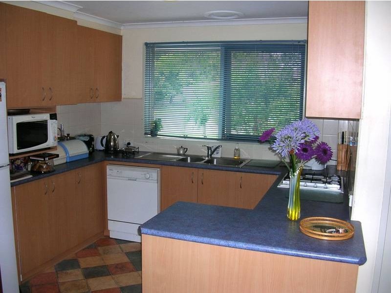 2/6 Nursery Avenue, Frankston VIC 3199