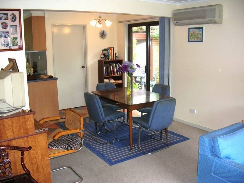 2/6 Nursery Avenue, Frankston VIC 3199