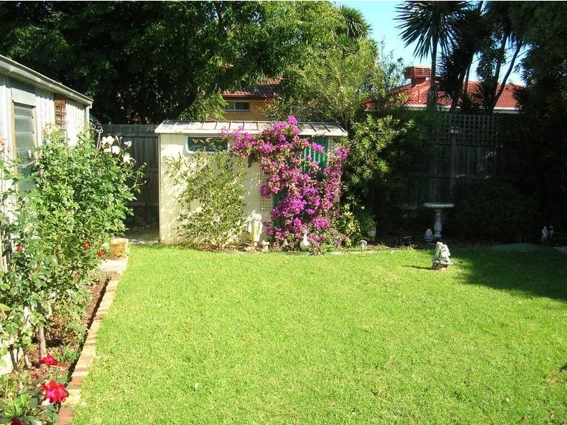 30 Hoya Crescent, Frankston North VIC 3200
