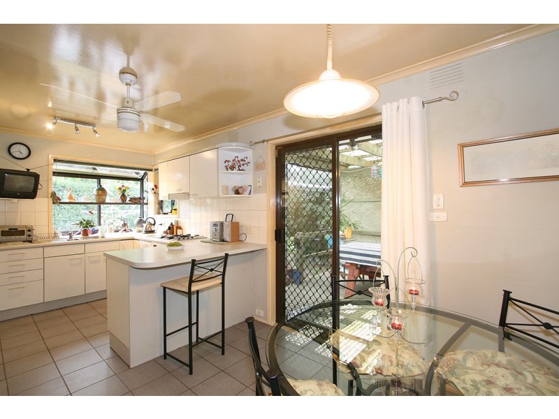 2 Owen Close, Frankston VIC 3199