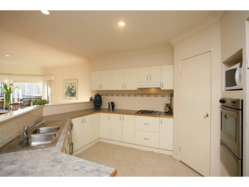 12 Colbert Court, Frankston South VIC 3199