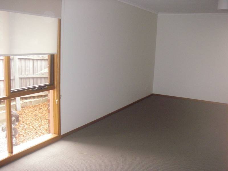 2/2 Bayview Road, Frankston South VIC 3199