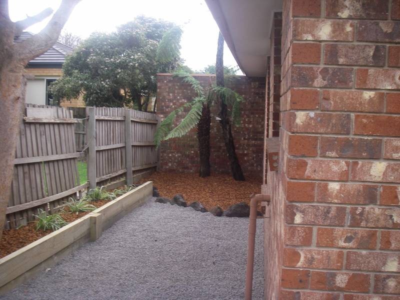 2/2 Bayview Road, Frankston South VIC 3199