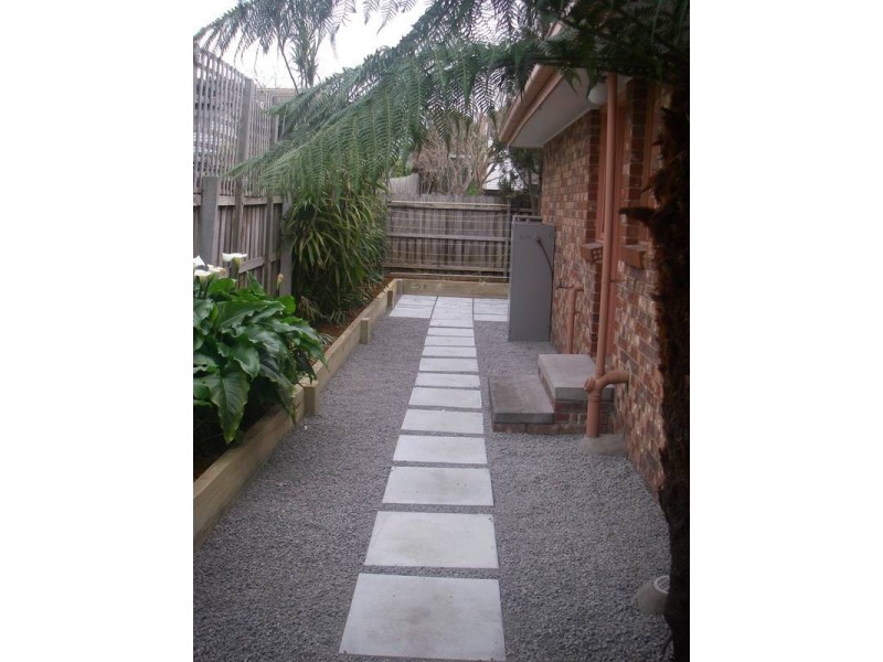 2/2 Bayview Road, Frankston South VIC 3199