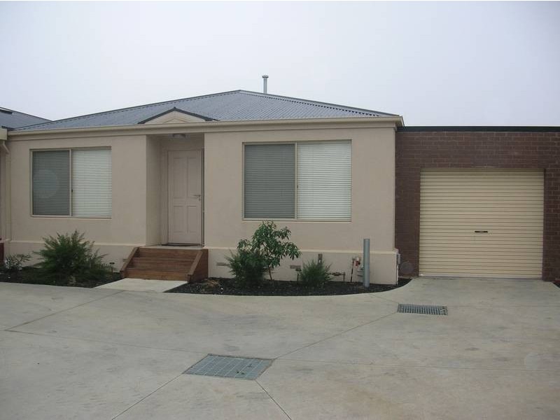 8/21 Brunnings Road, Carrum Downs VIC 3201