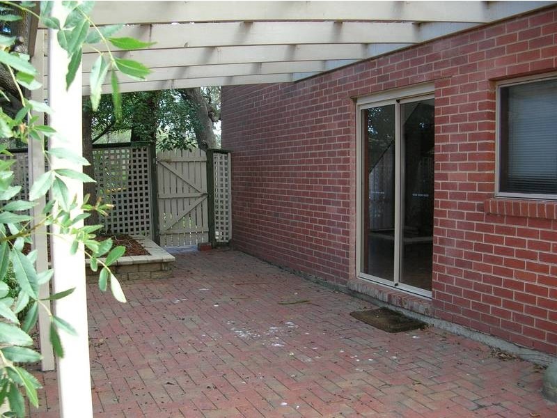1/280 Nepean Highway, Seaford VIC 3198