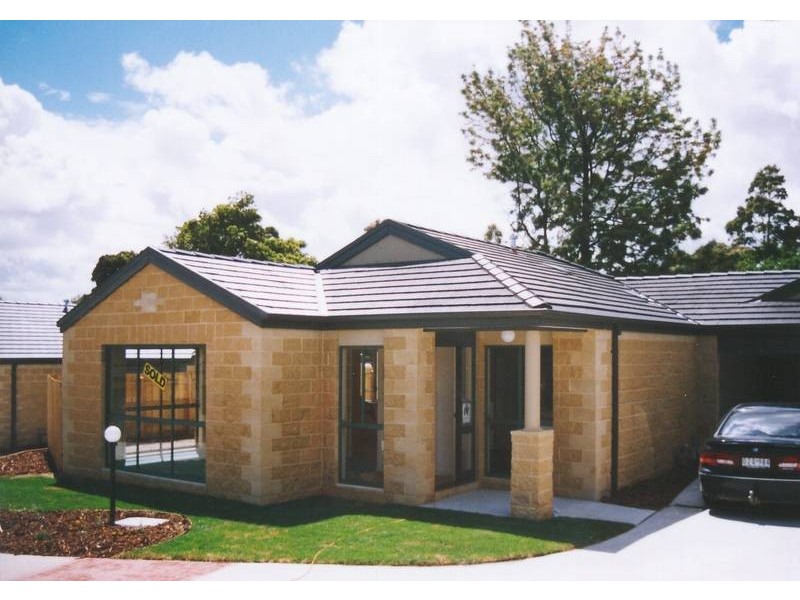 8/29 Golflinks Road, Frankston VIC 3199