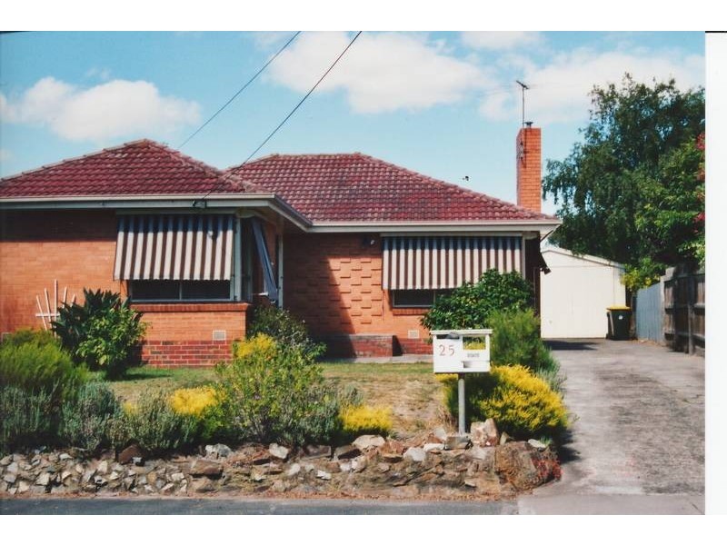 25 Glenelg Avenue, Frankston VIC 3199
