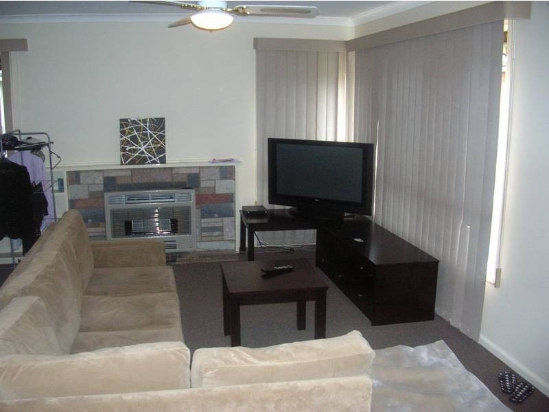 25 Glenelg Avenue, Frankston VIC 3199