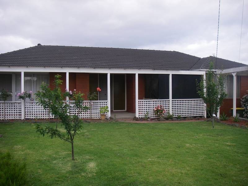 7 Genoa Court, Frankston VIC 3199