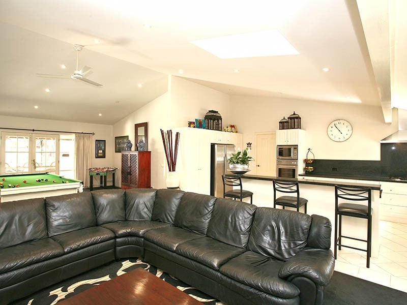 73 Woodside Avenue, Frankston South VIC 3199