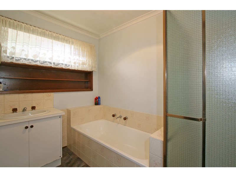 1/37 Heatherhill Road, Frankston VIC 3199