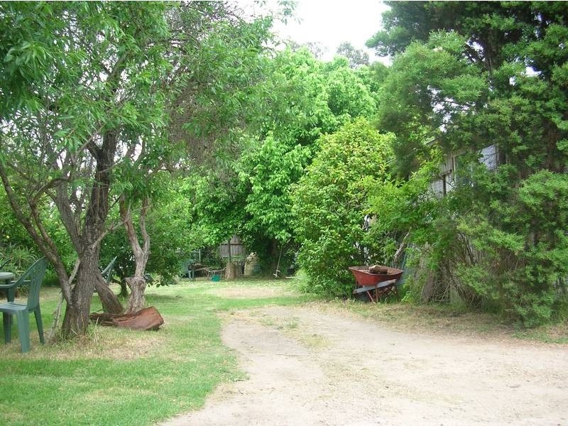 27 Glenelg Avenue, Frankston VIC 3199