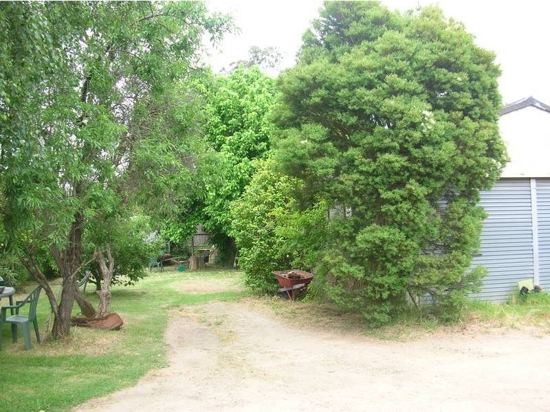 27 Glenelg Avenue, Frankston VIC 3199